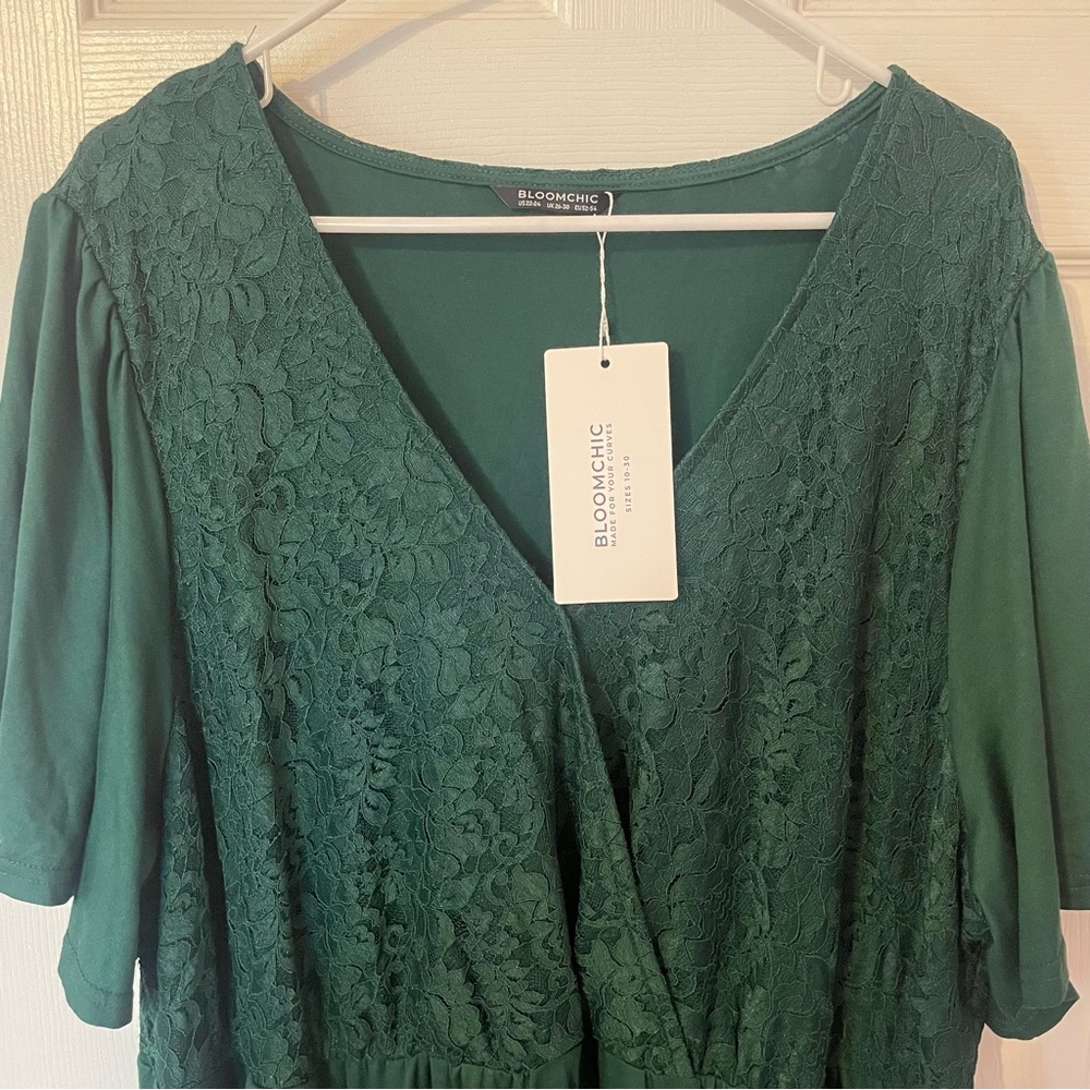 BloomChic Emerald Green Midi Dress - Picture 3 of 9